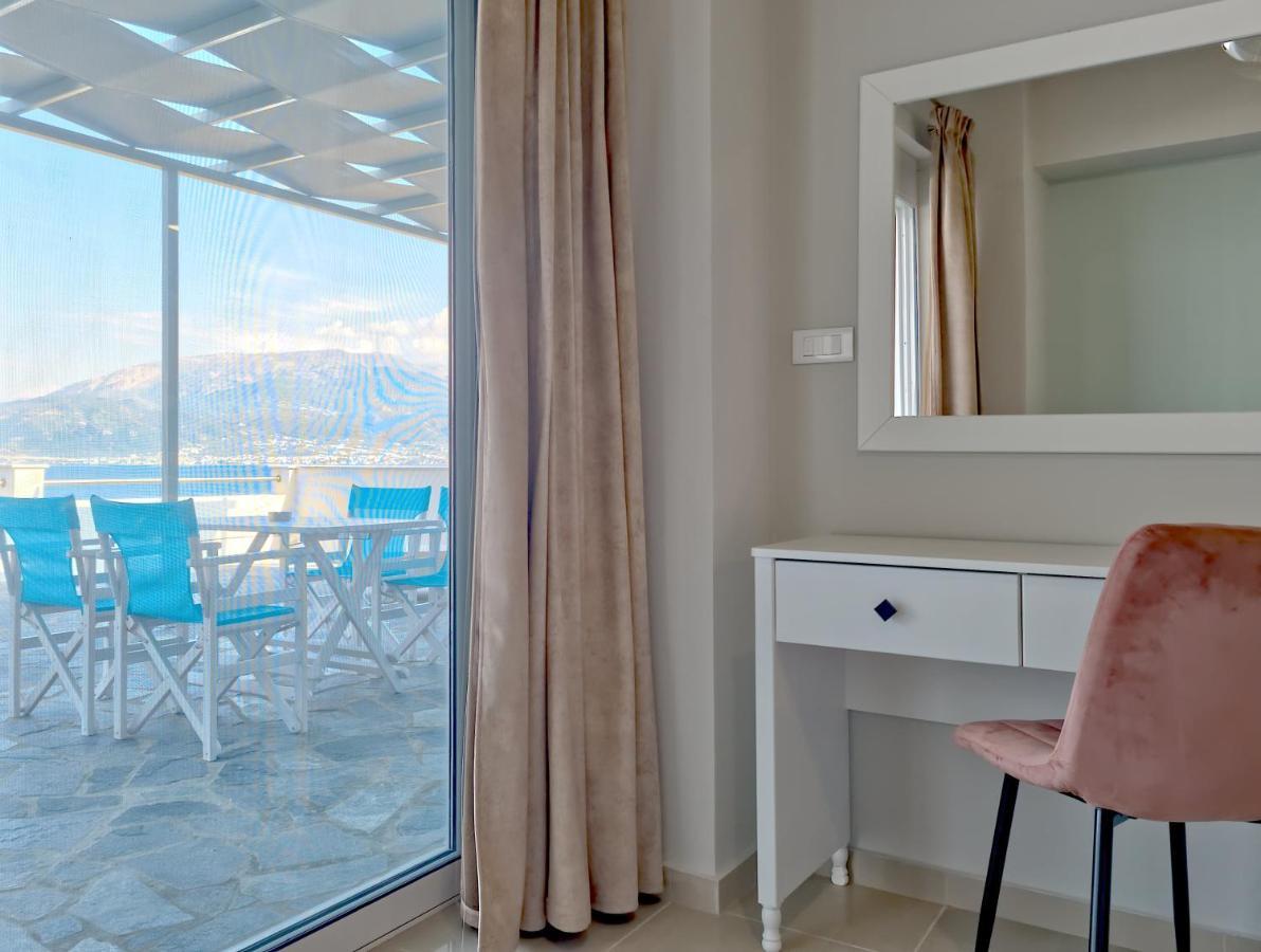 Epipleon Luxury Suites -106- Δωμάτιο 40Τμ Με Βεράντα 45Τμ Μπροστά Στην Θάλασσα Návpaktosz Kültér fotó